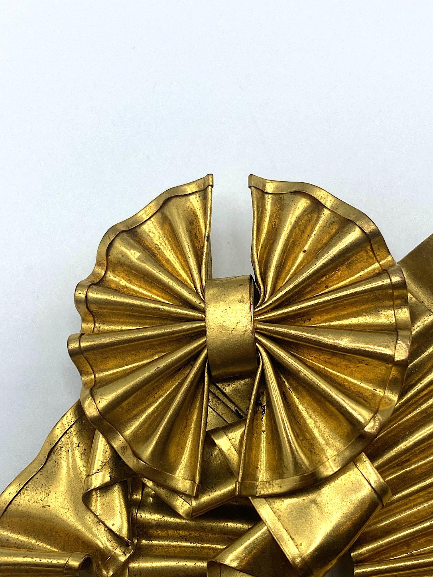 Patrick Retif, Paris 1980s Large Folded Ribbon Bow Brooch In Good Condition In New York, NY