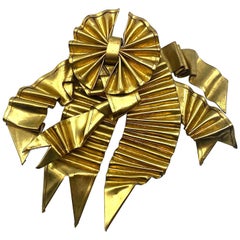 Vintage Patrick Retif, Paris 1980s Large Folded Ribbon Bow Brooch