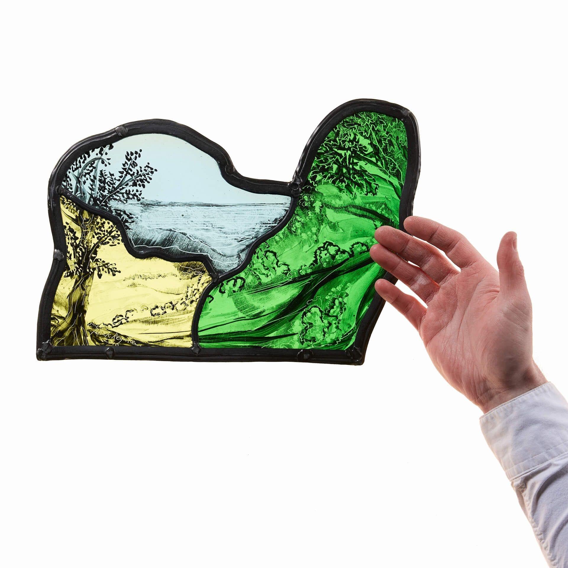Das kleine Glasfenster mit dem Titel 