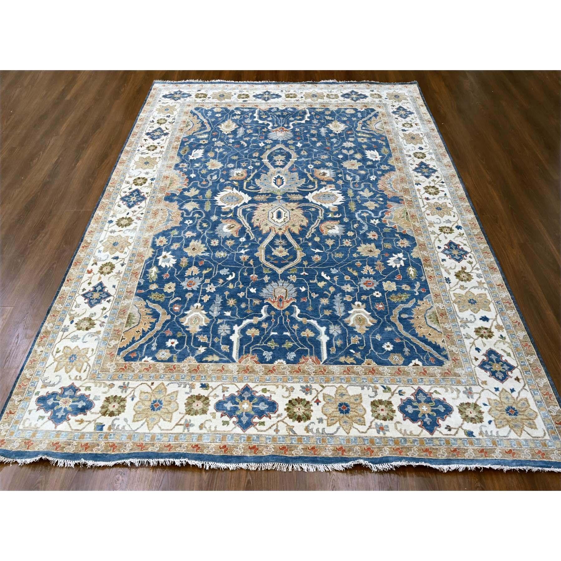 Ce fabuleux tapis noué à la main a été créé et conçu pour une résistance et une durabilité accrues. Ce tapis a été fabriqué à la main pendant des semaines selon la méthode traditionnelle qui est utilisée pour faire des
Taille exacte du tapis en