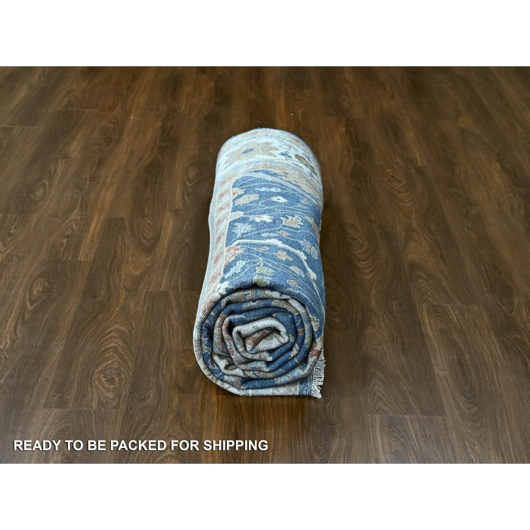 Tapis oriental bleu patriote Sultanabad noué à la main 9'0