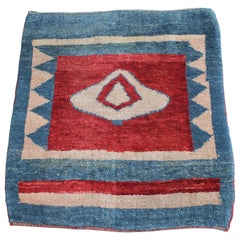 Patriotic Indian Design Pattern Hand Hooked Rug