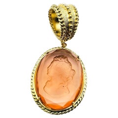 Patrizia Daliana, 24 kt gilded bronze pendant with Murano Glass