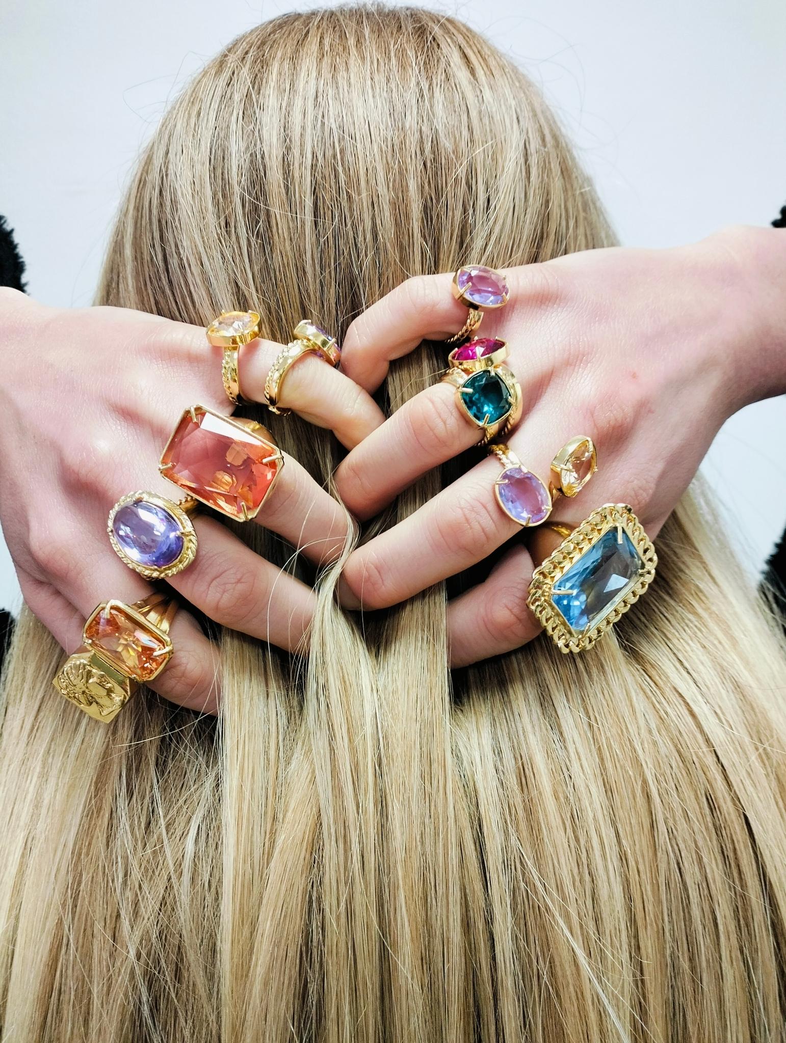 Patrizia Daliana 24 KT gold plated bronze ring with faceted crystal In New Condition For Sale In Firenze, Toscana
