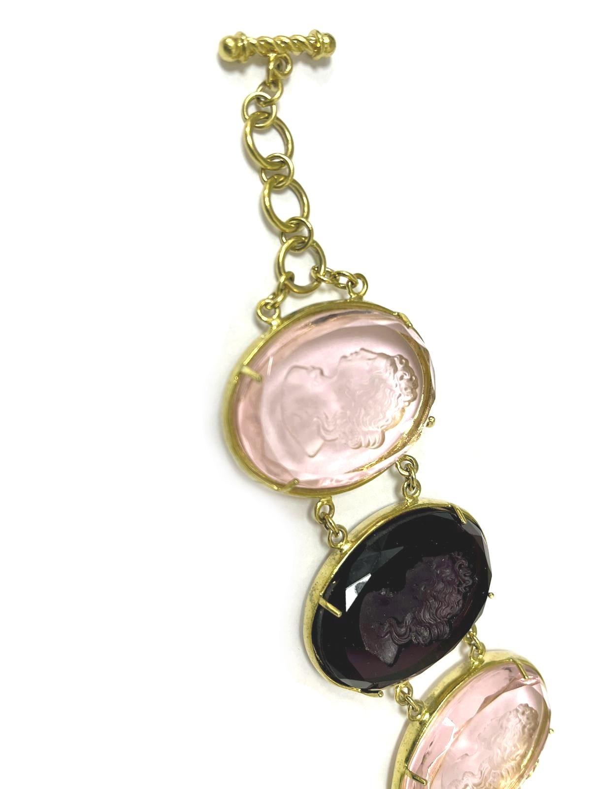 Patrizia Daliana bracelet in 24 kt gold plated bronze with oval Murano glass In New Condition For Sale In Firenze, Toscana