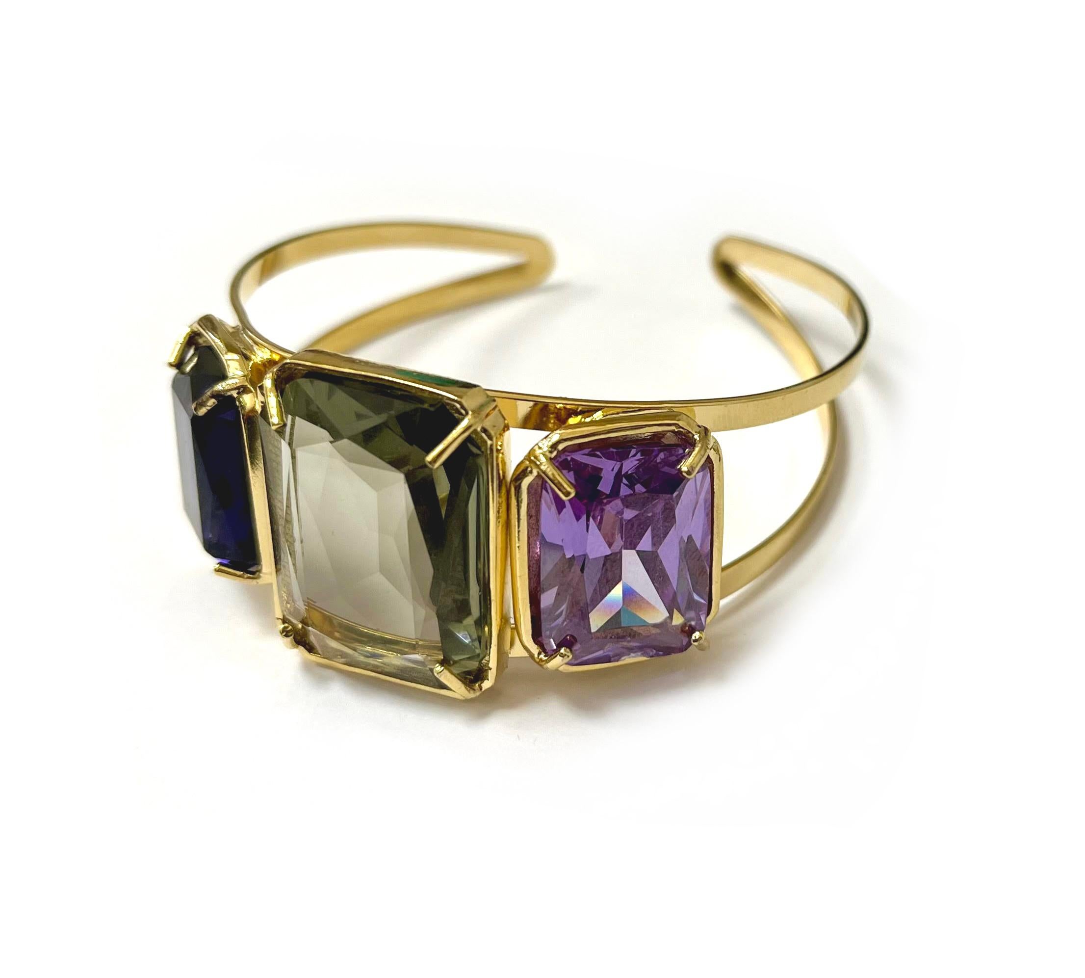 Artigiano Patrizia Daliana Rigid bracelet in 24 kt gold-plated bronze with zirconia in vendita