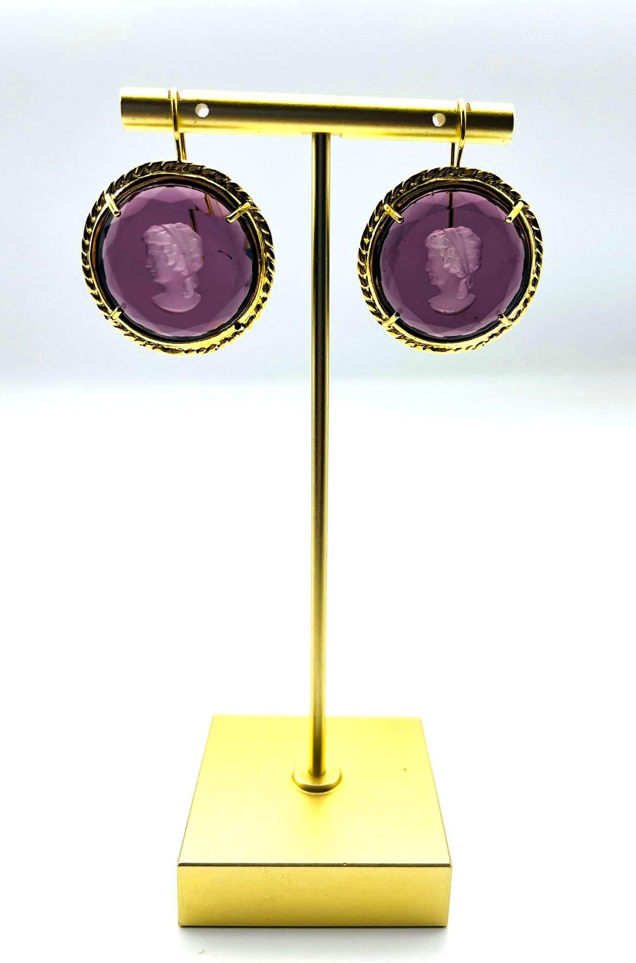Patrizia Dalinana amethyst Earrings in 24 KT gilded bronze with  Murano glass In New Condition For Sale In Firenze, Toscana