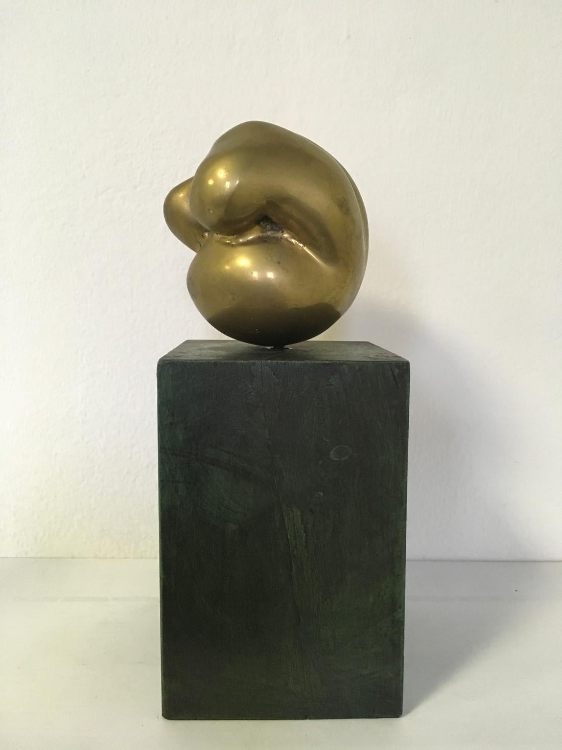 Abstrakte Deji-Skulptur aus polierter Bronze von Patrizia Guerresi Maimouna (Gold), Abstract Sculpture, von Patrizia Guerresi Maïmouna