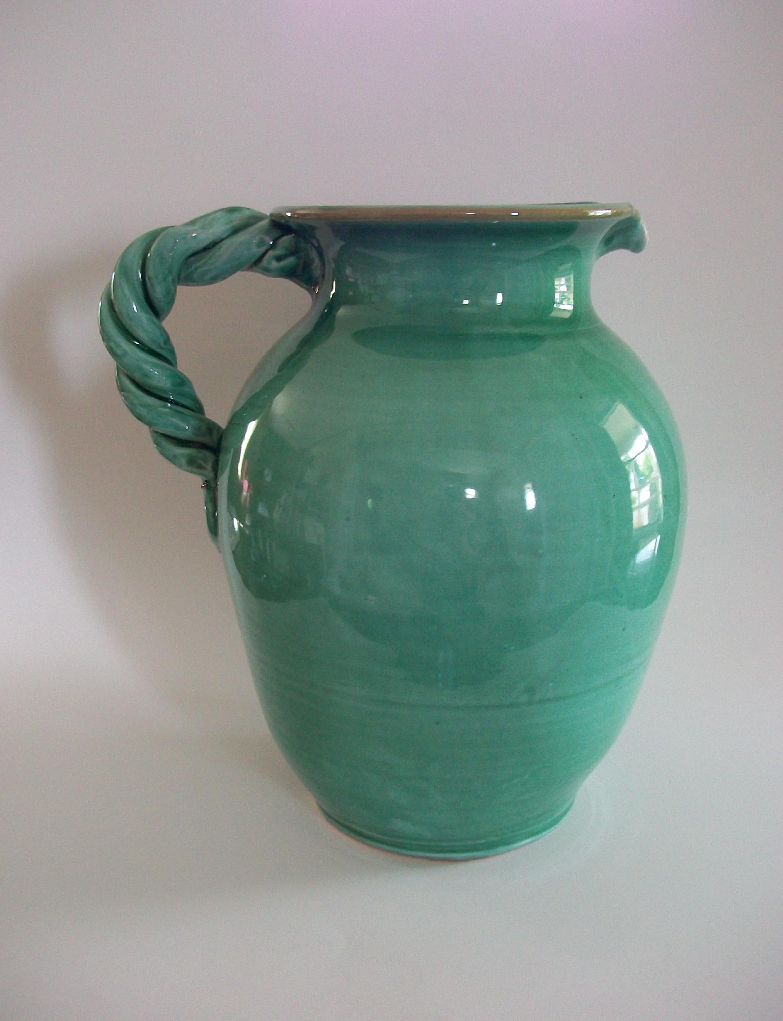 PATRONELLI ORONZO - Jarro de Terracota Esmaltada Verde - Italia - Finales Siglo XX en venta 10