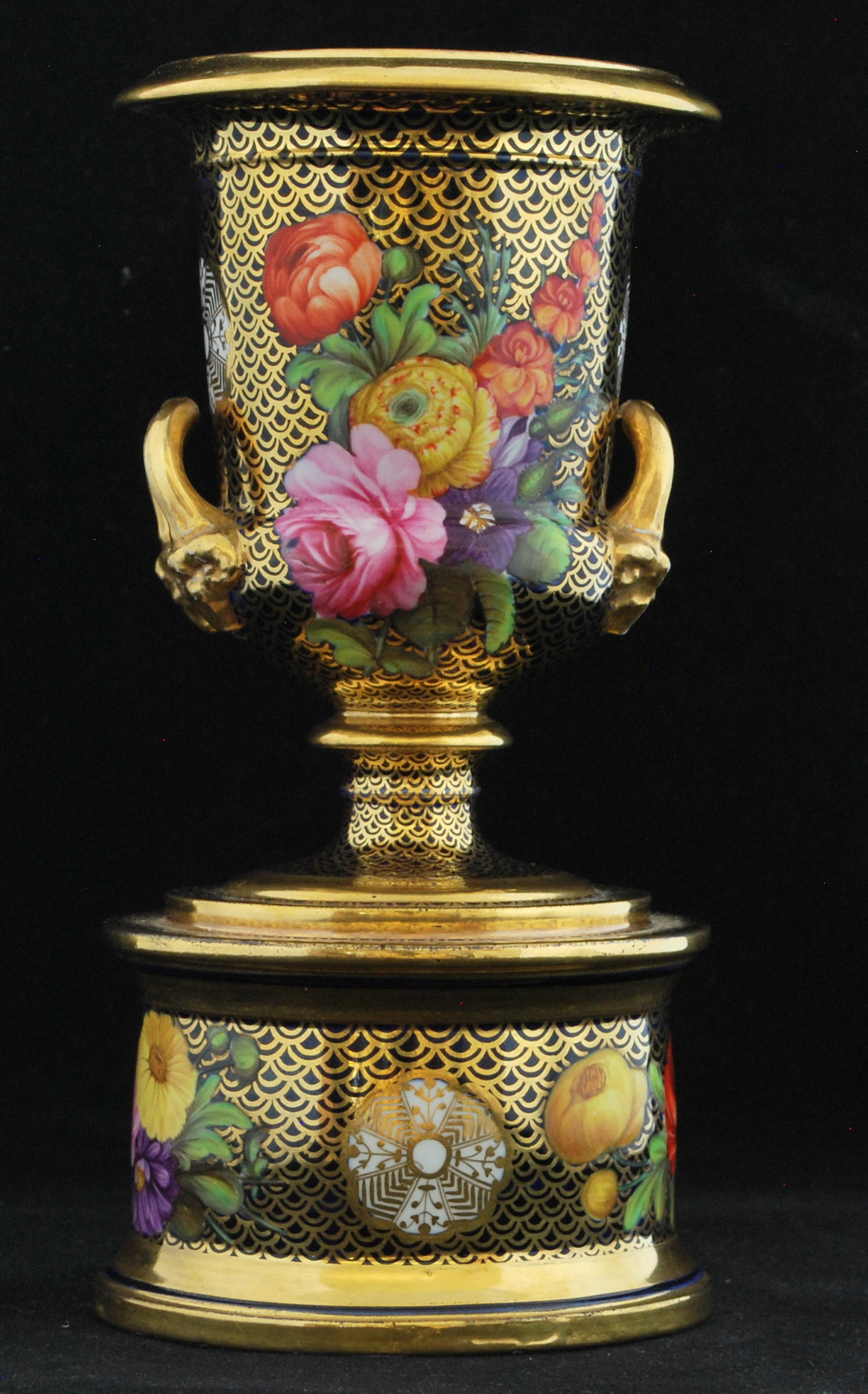 English Pattern 1166 Campana Vase. Spode, C1820 For Sale
