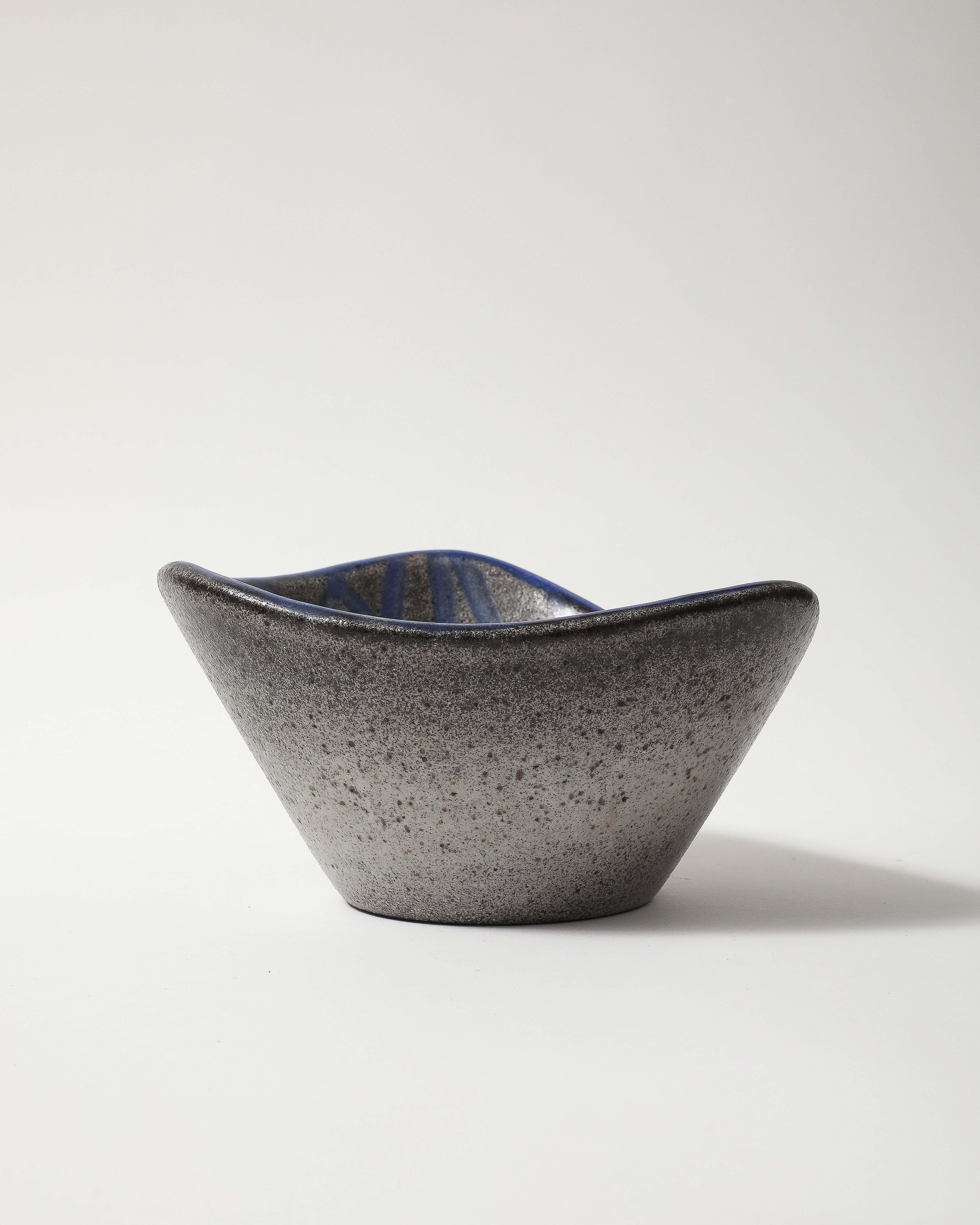 Bol en céramique à motifs de Mari Simmulson pour Upsala Ekeby, Suède c.C. 1960 en vente 10