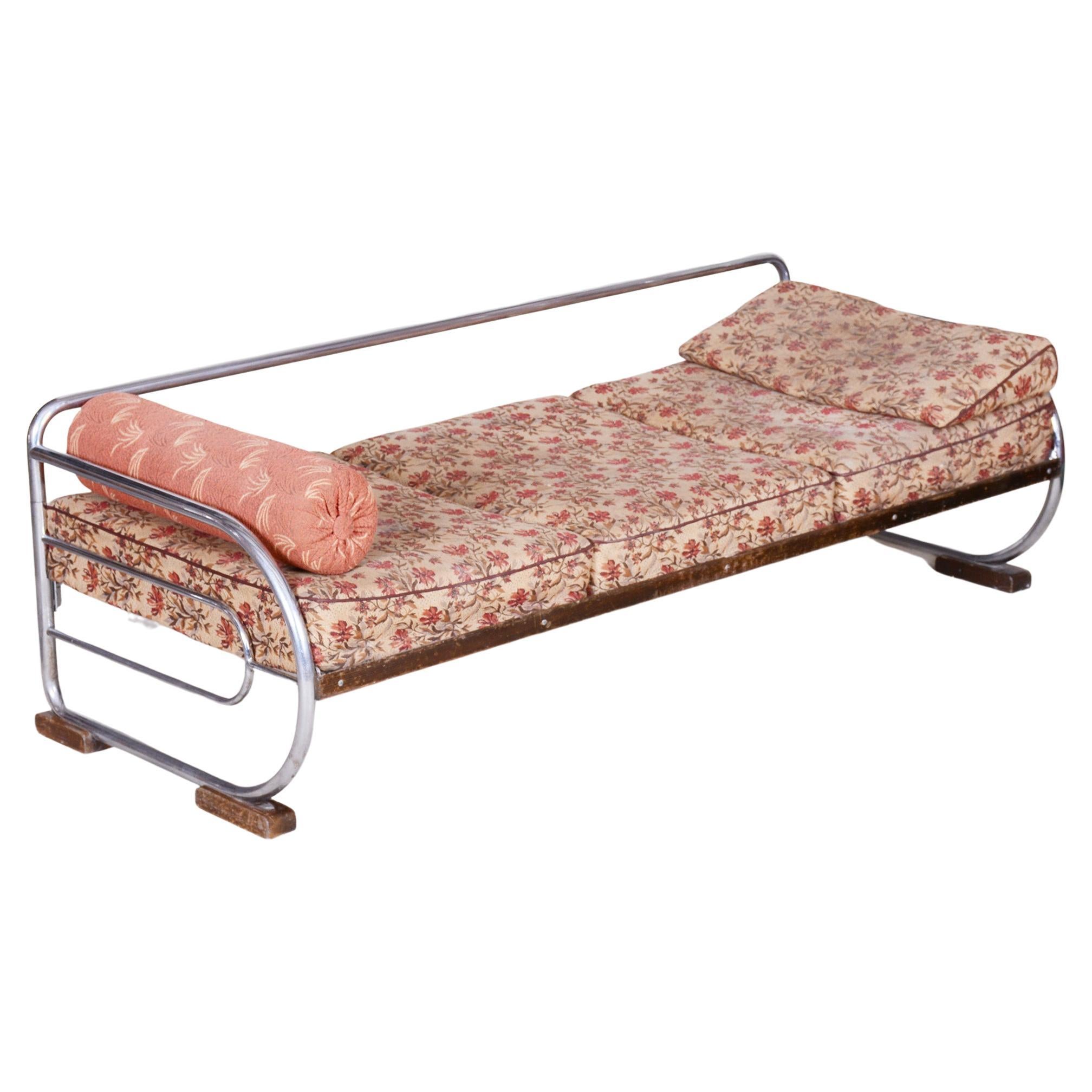 Grey Bauhaus Sofa Made in 1930s Czechia by Robert Slezak, Designed by