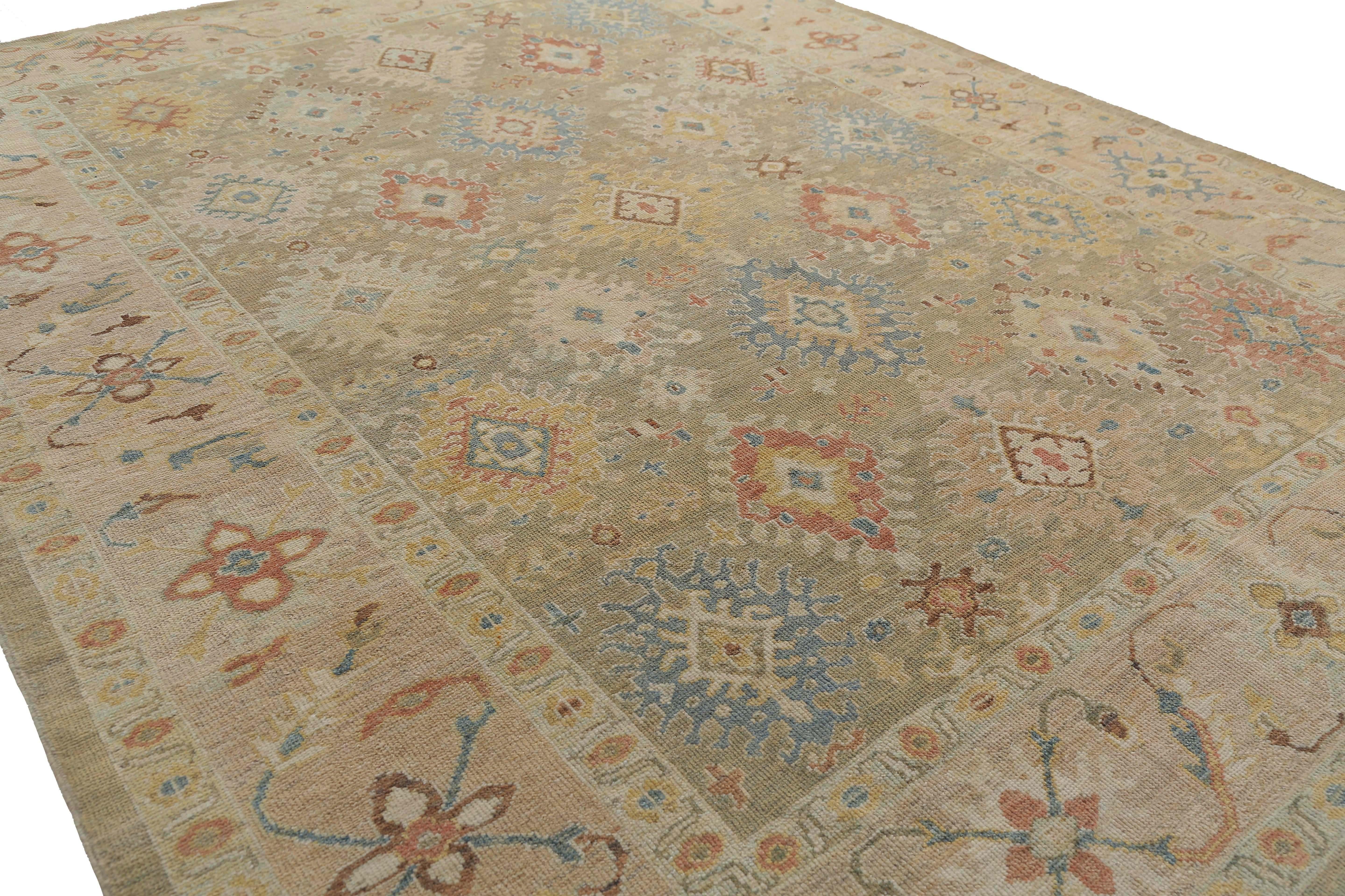 Patterned Neutral Sultanabad Rug For Sale 5