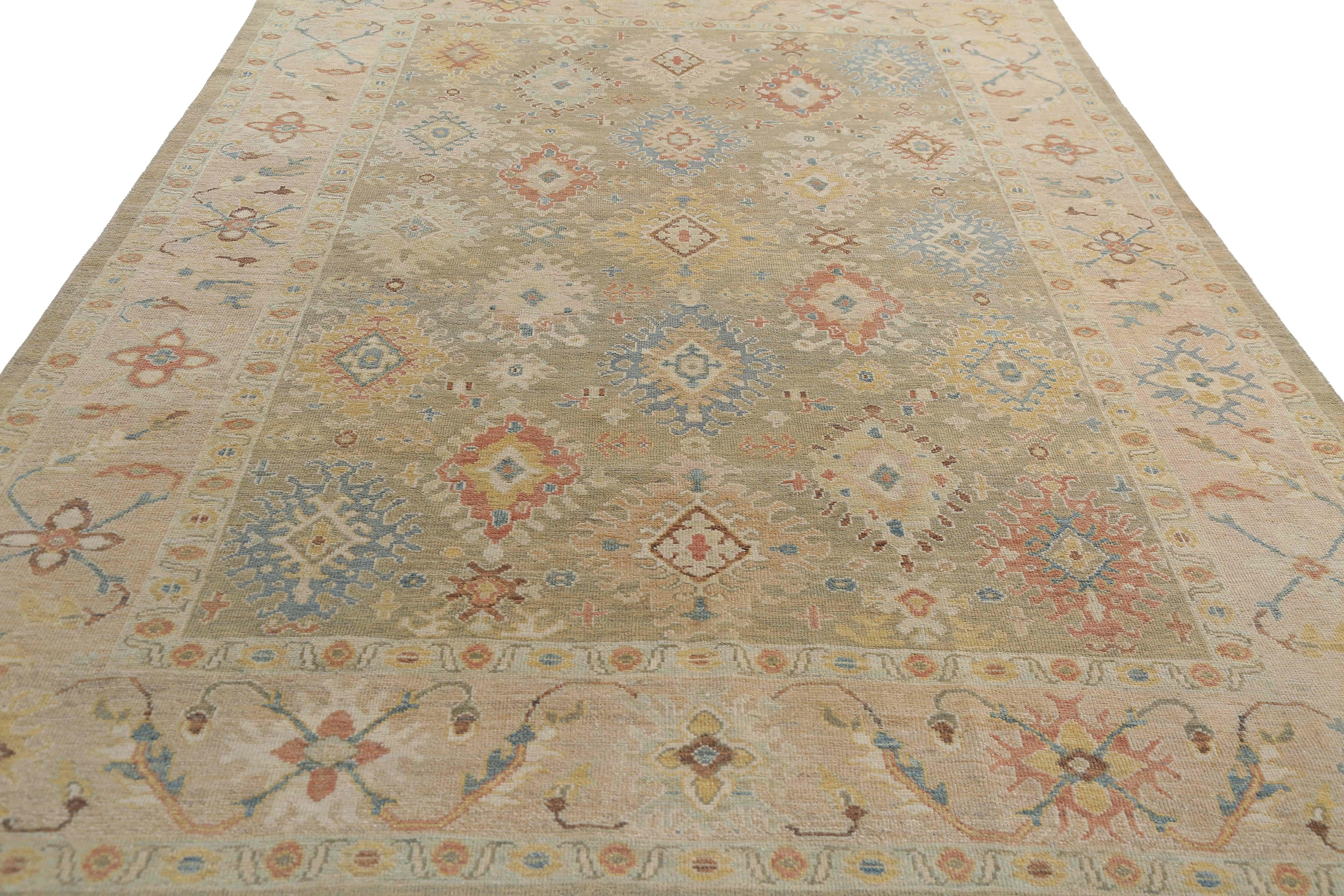 Patterned Neutral Sultanabad Rug For Sale 3