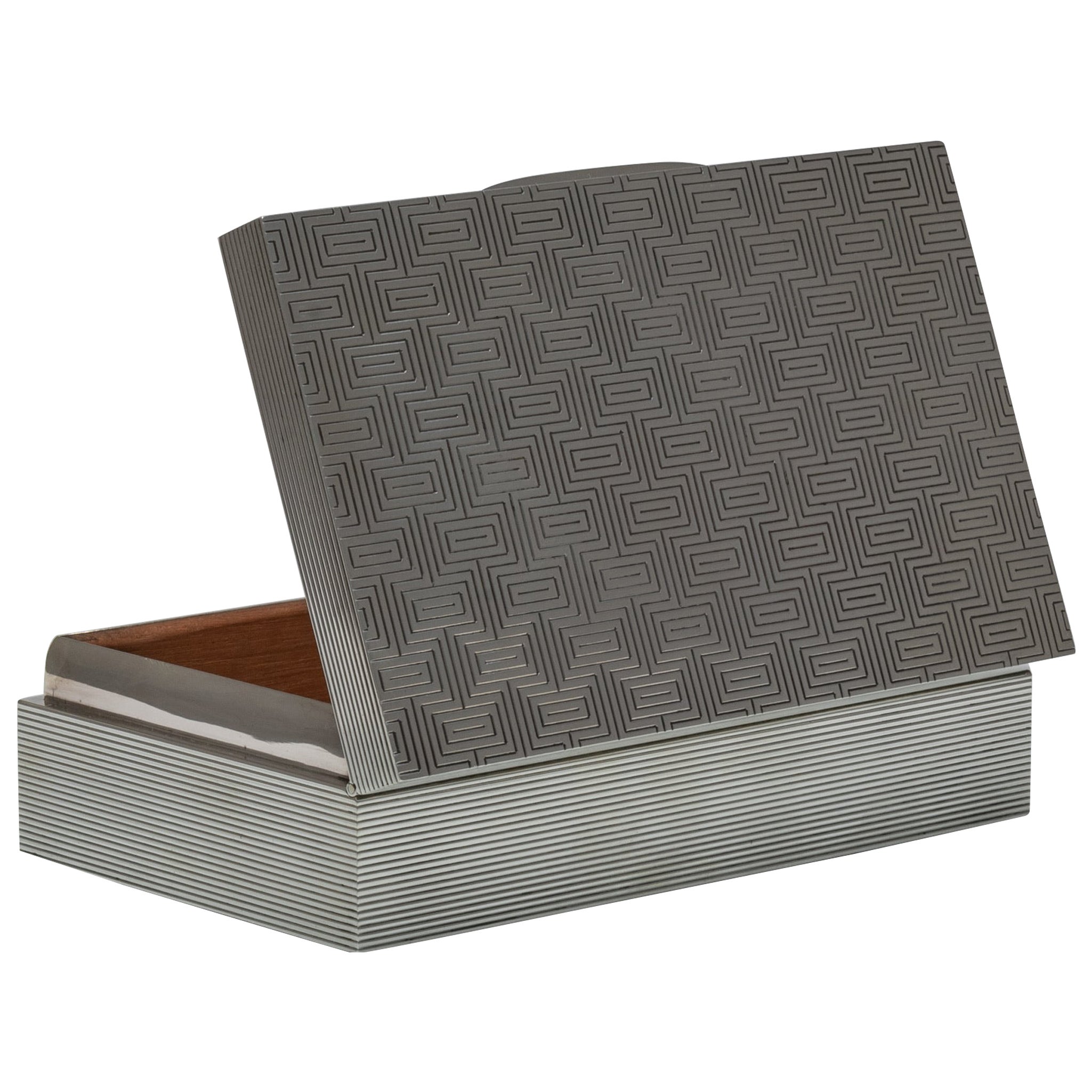 Gemusterte Silber-Zigarettenschachtel, gestempelt, 1960 im Angebot