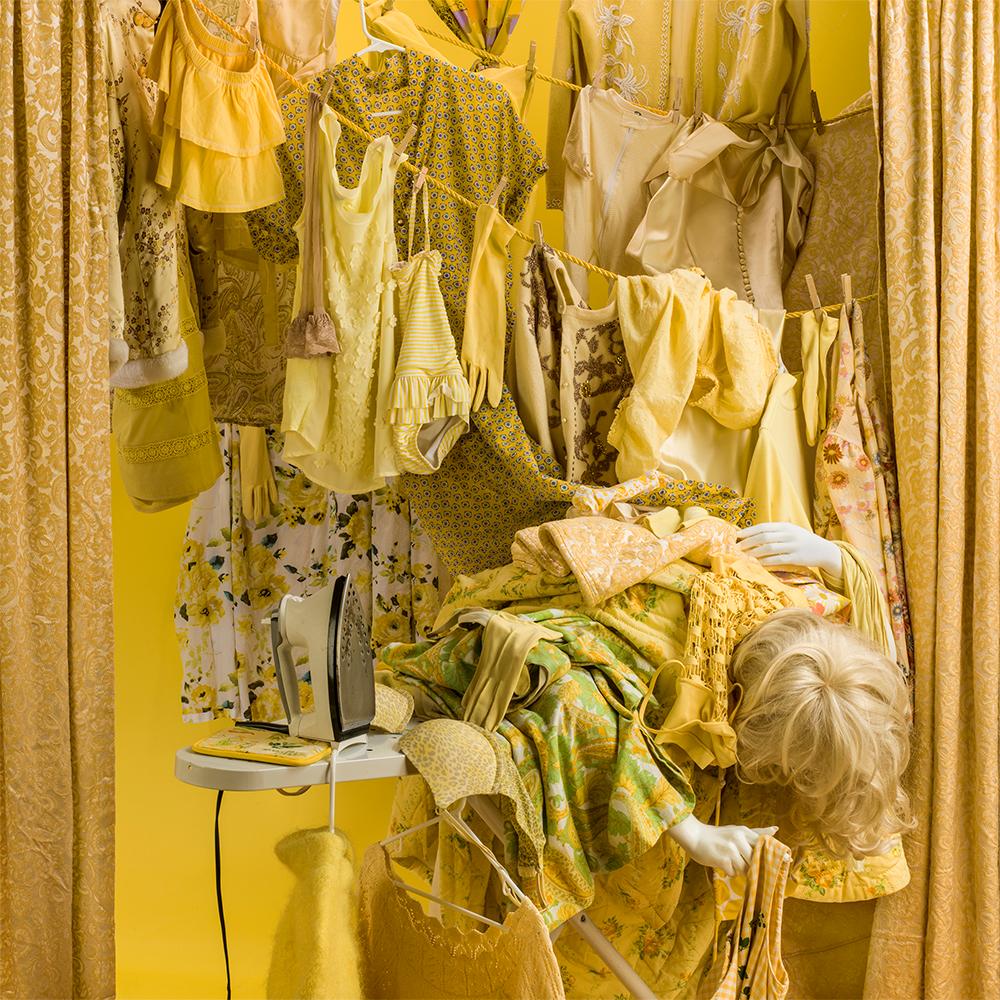 Patty Carroll Color Photograph – Gewaschen