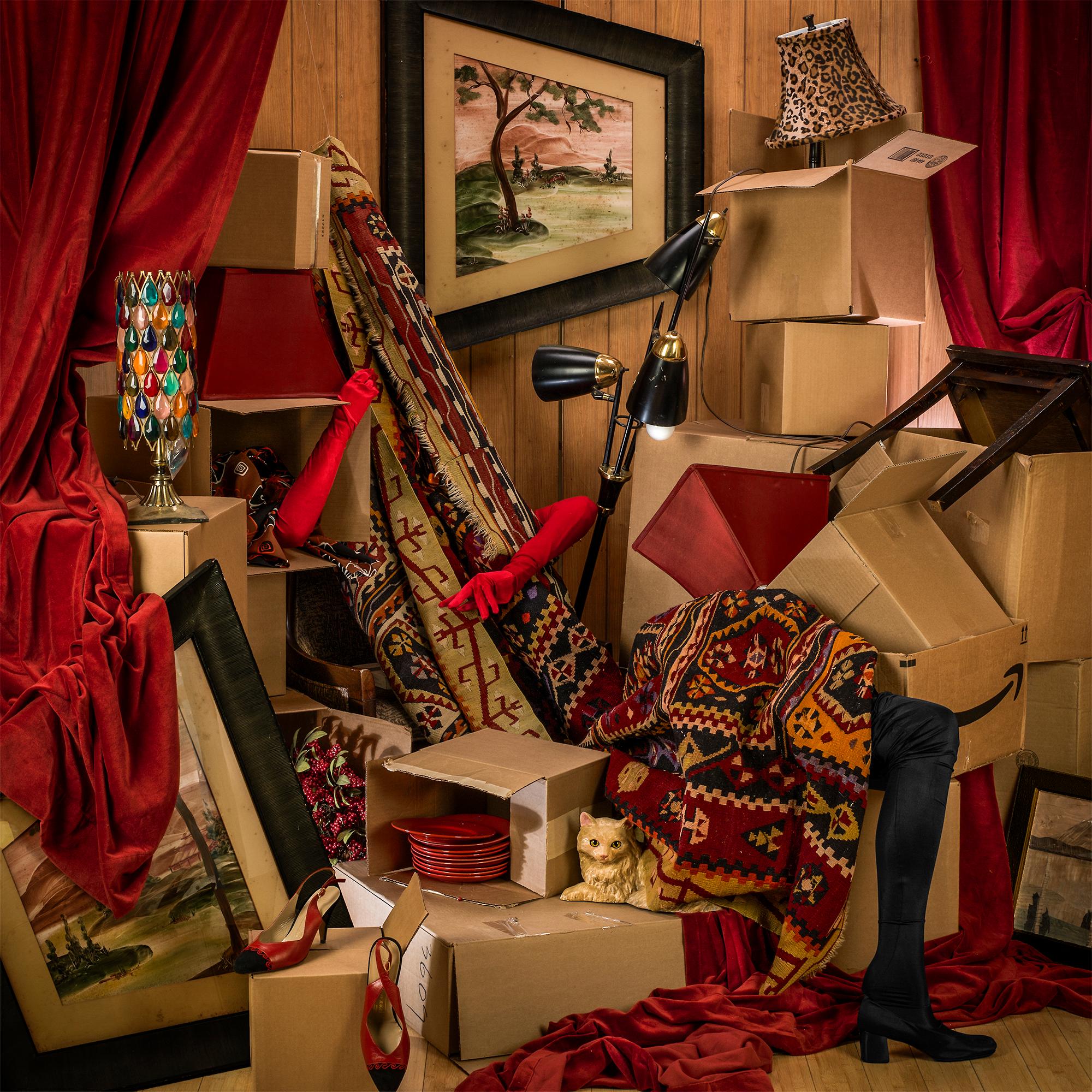 Patty Carroll Figurative Photograph – Ausgezogene Schließe