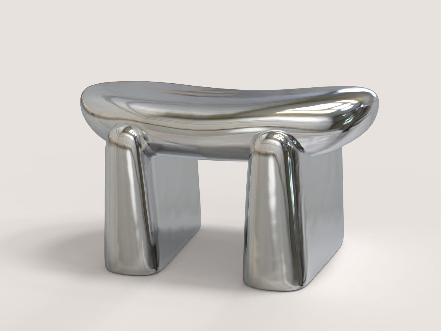 Pau silver V2 low table by Edizione Limitata
Limited Edition of 150 pieces. Signed and numbered.
Dimensions: D 50 x W 70 x H 41 cm.
Materials: Resin-coated polistyrene wtih metallic paint.

Edizione Limitata, that is to say “Limited Edition”,