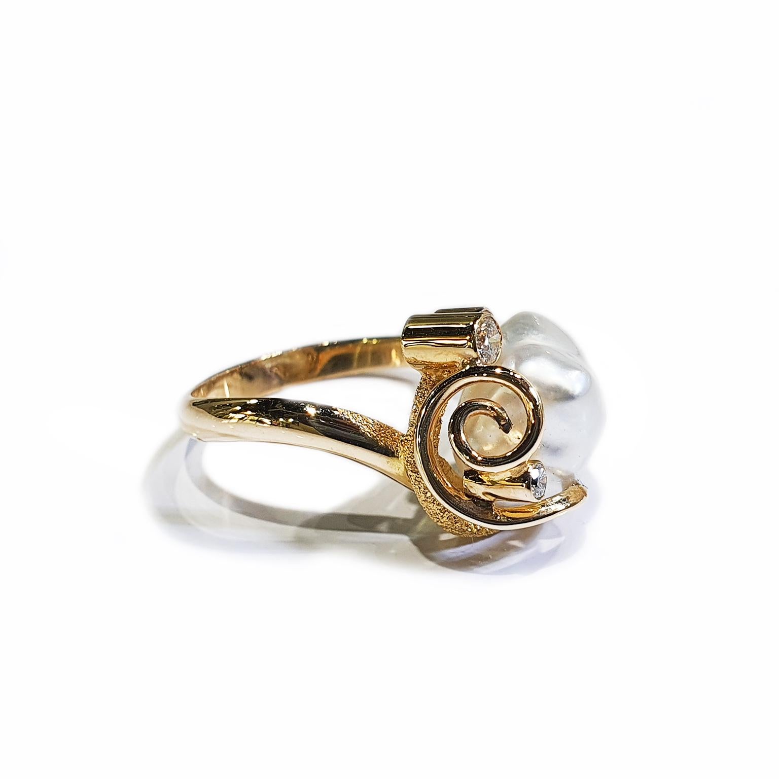 Round Cut Paul Amey 14K Gold, Diamond and Broome Keshi Pearl Ring For Sale