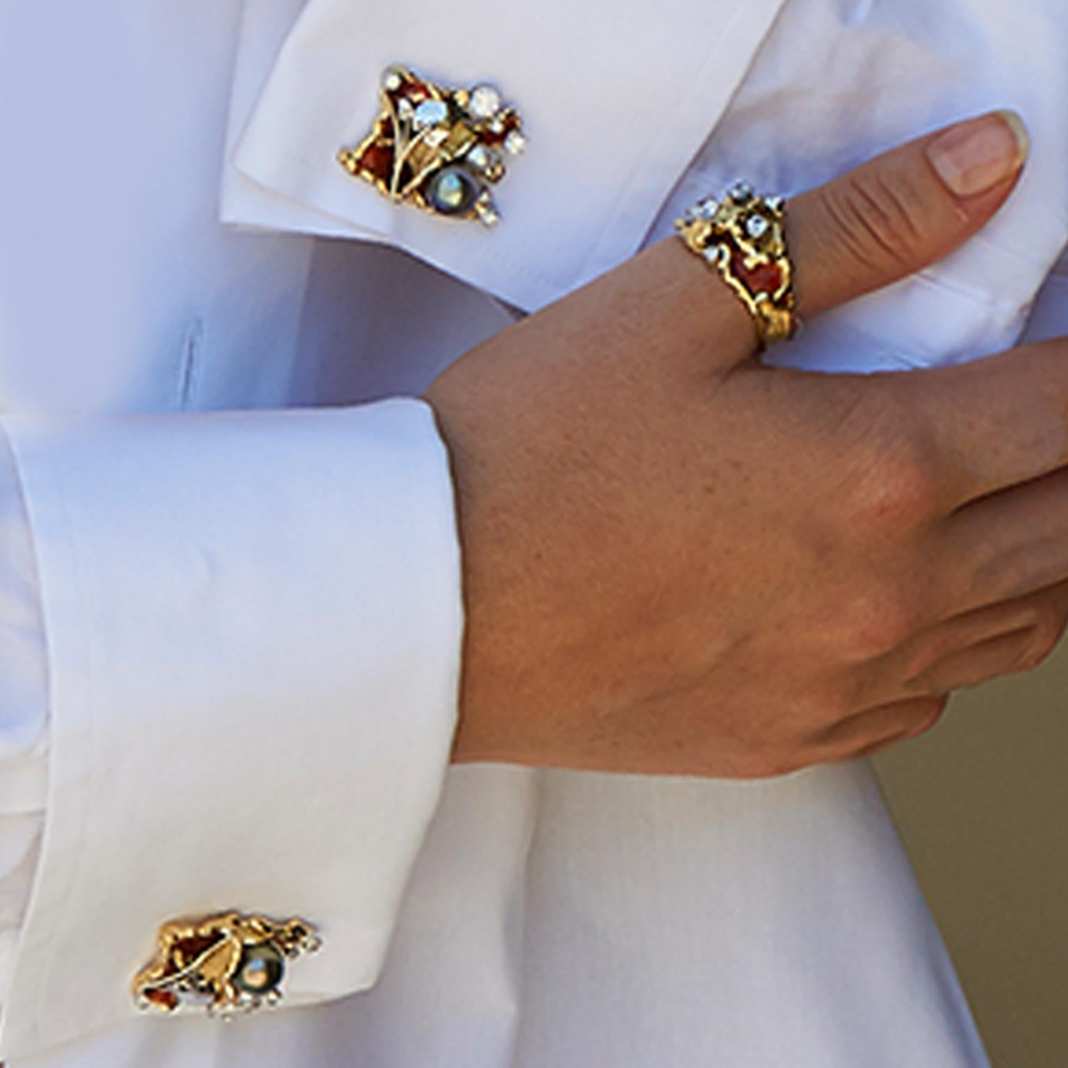 Paul Amey 18k Gold, Platinum, Diamond, Pearl and Enamel Cufflinks In New Condition For Sale In Tewantin, Queensland