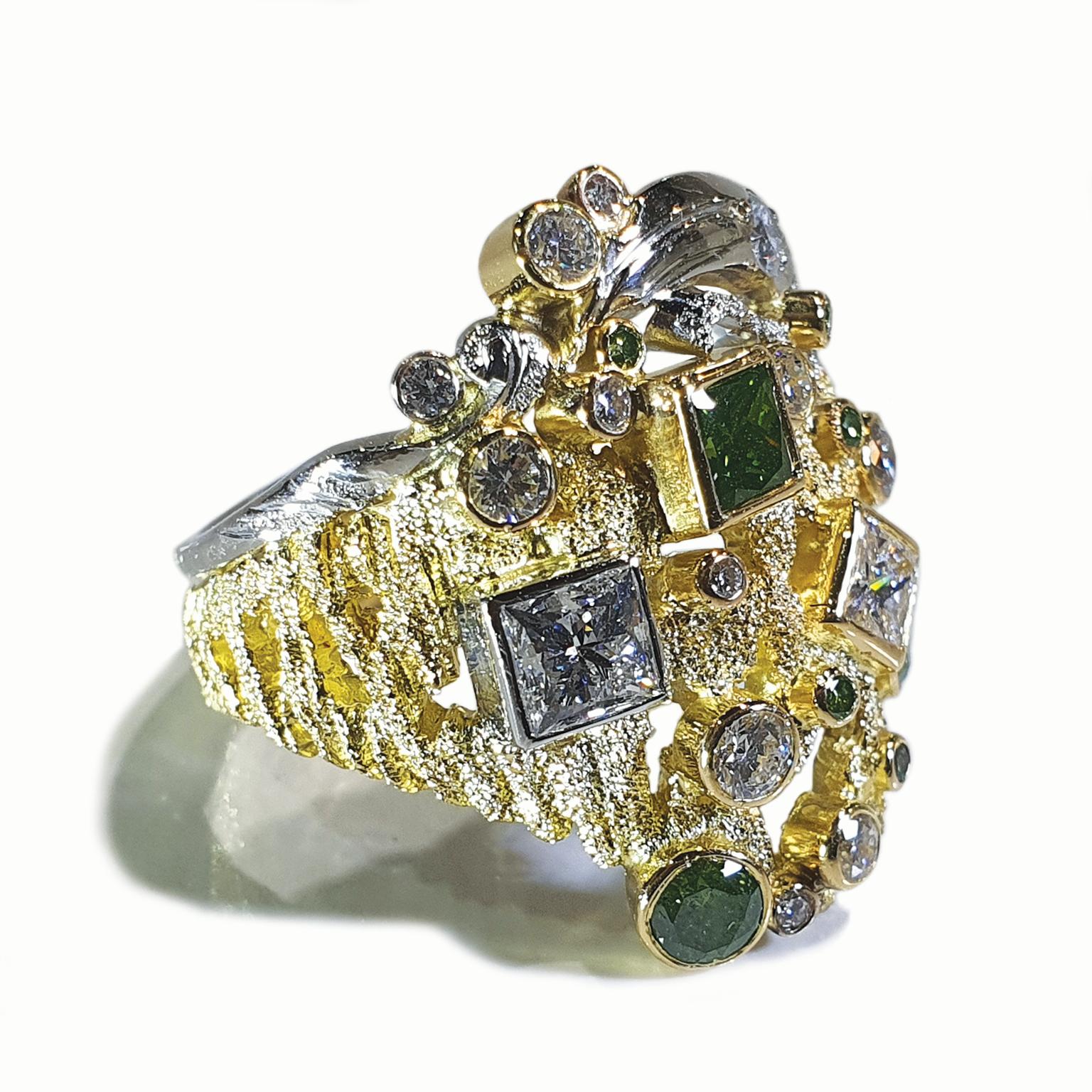 Paul Amey Bague « Bark » en or 18 carats, platine, diamants verts et blancs, fabriquée à la main Neuf - En vente à Tewantin, Queensland