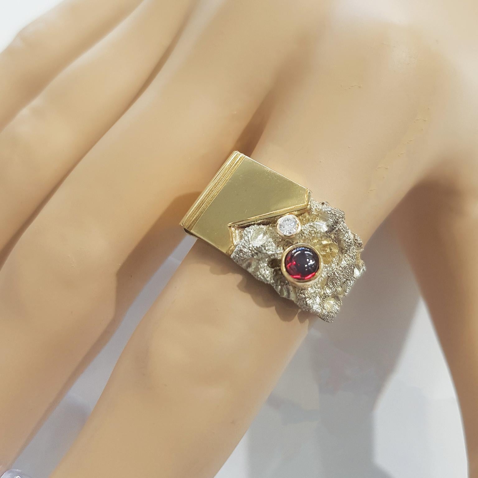 Paul Amey Gold, Sterling Silver, Diamond and Garnet Ring In New Condition For Sale In Tewantin, Queensland