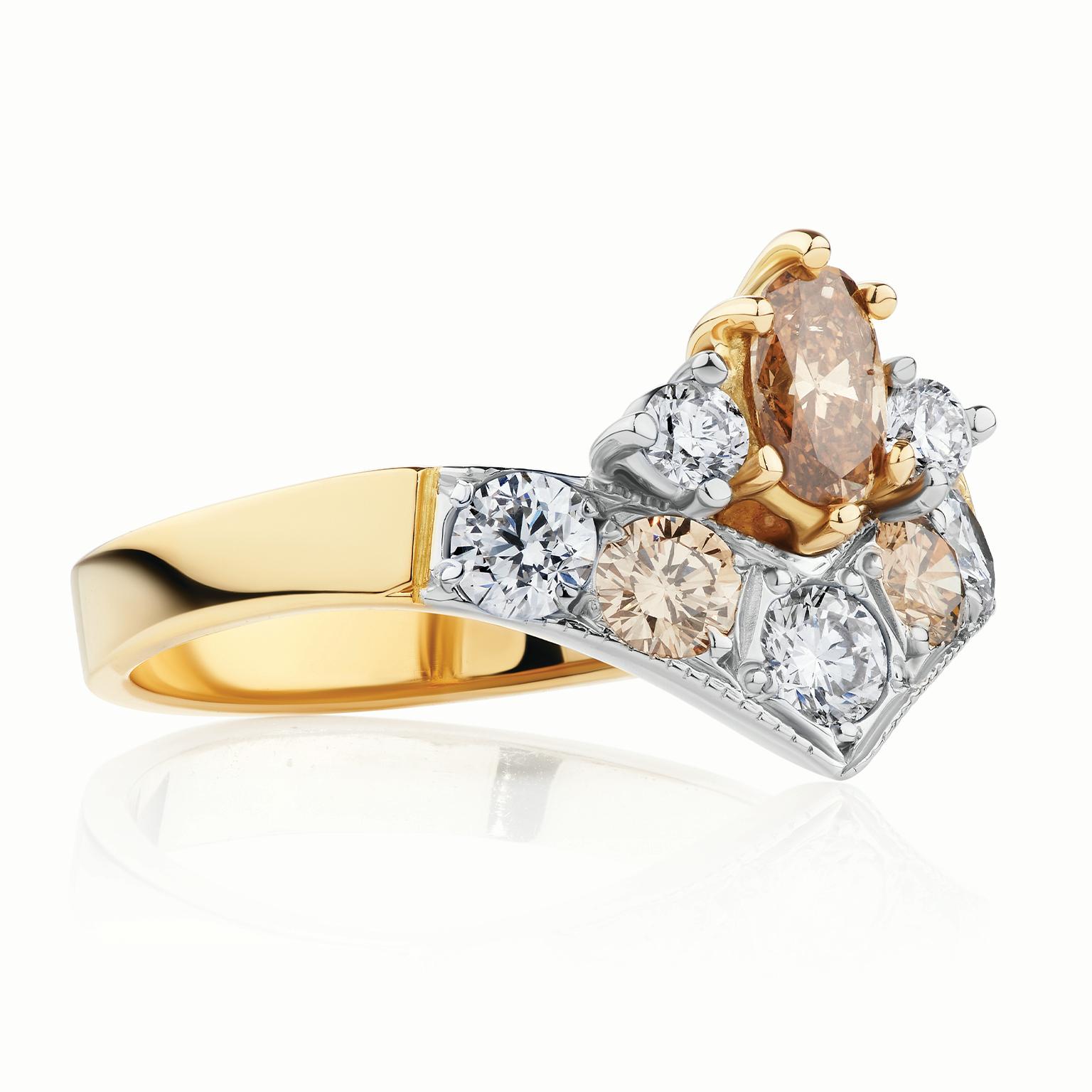 Moderne Paul Amey Bague géométrique en or 18 carats et diamants de type Argyle, fabriquée à la main en vente