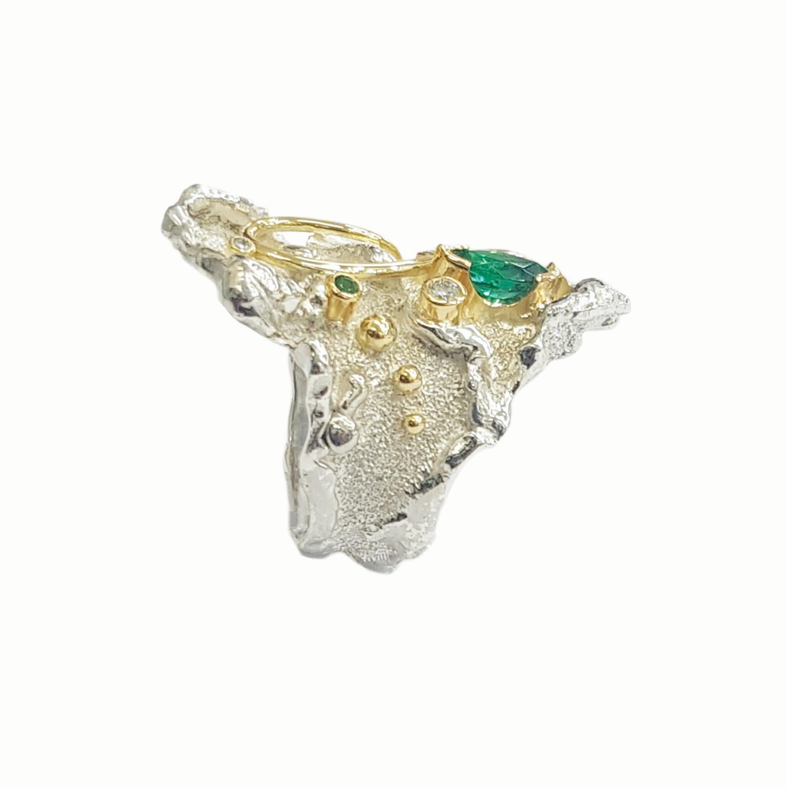 Artisan Paul Amey Sterling Silver, 18K Gold, Emerald and Diamond Ring For Sale