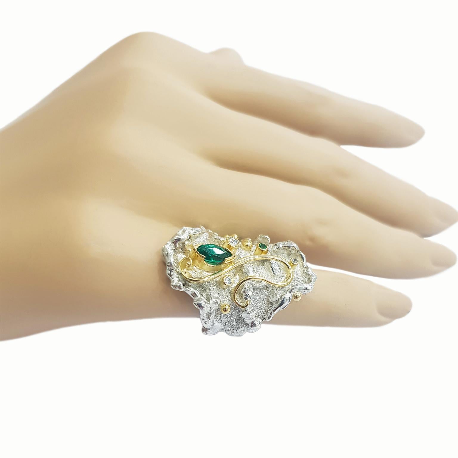 Ring aus Sterlingsilber, 18 Karat Gold, Smaragd und Diamanten von Paul Amey im Zustand „Neu“ im Angebot in Tewantin, Queensland