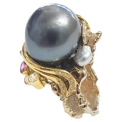 Paul Amey "Twilight" Black Pearl Ring in 18K WhiteGold, Diamonds and Sapphire