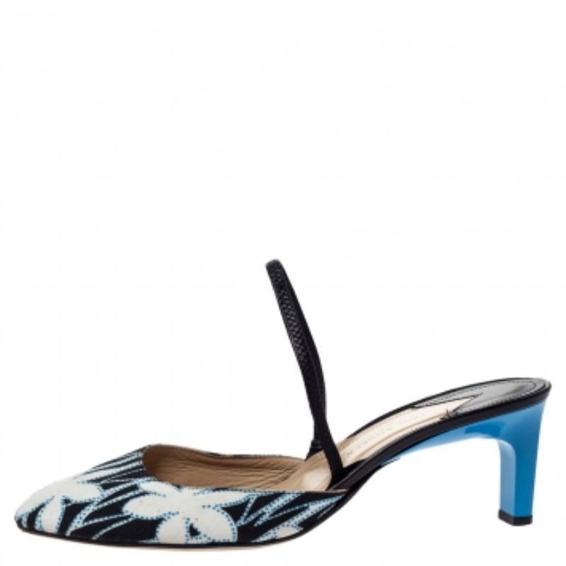 Paul Andrew Multicolor Floral Canvas Leder Celestine Slingback Sandalen Größe 40 im Zustand „Gut“ im Angebot in Dubai, Al Qouz 2