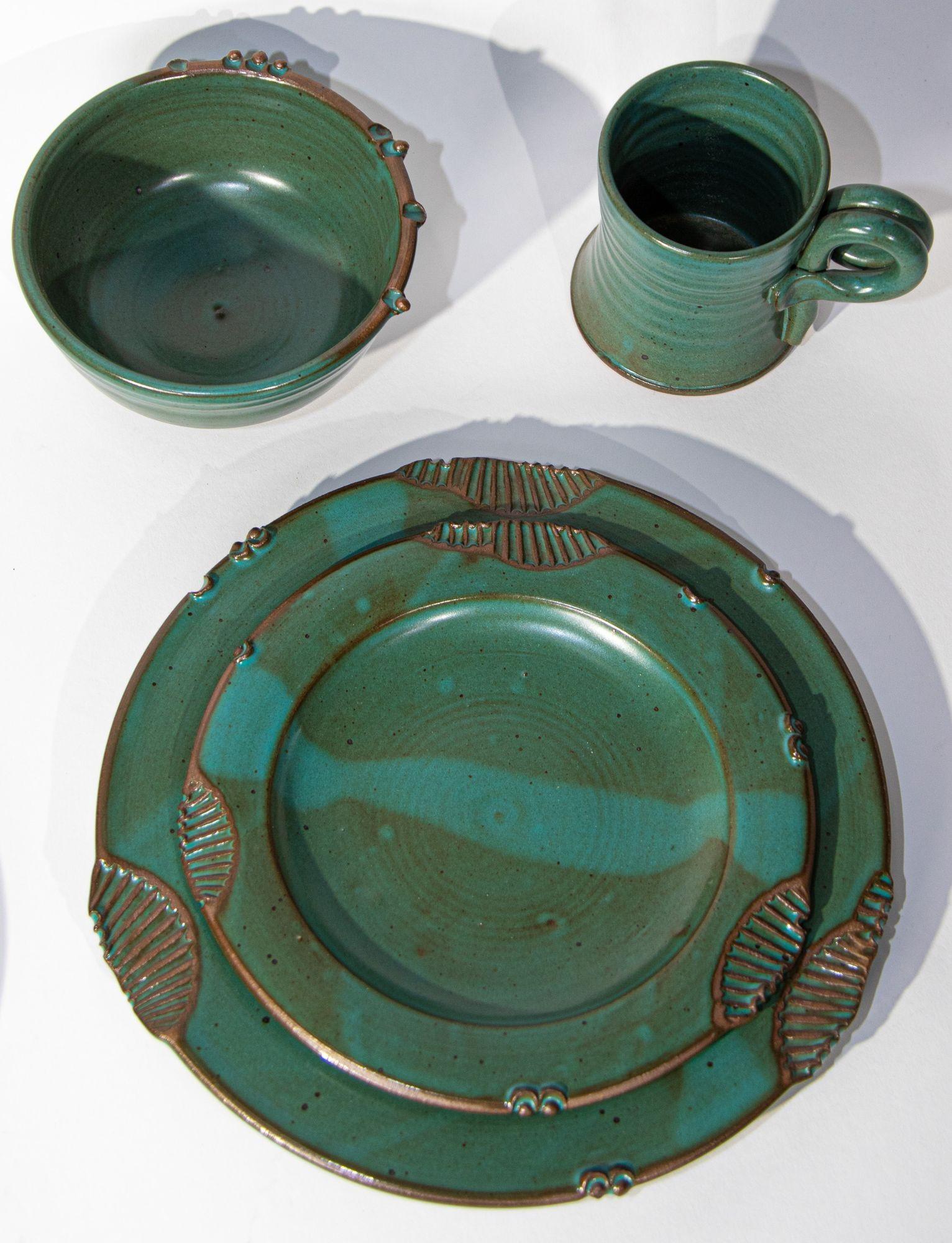 Paul Anthony Vintage Teal Green Stoneware Service Set of 8 In Good Condition For Sale In North Hollywood, CA