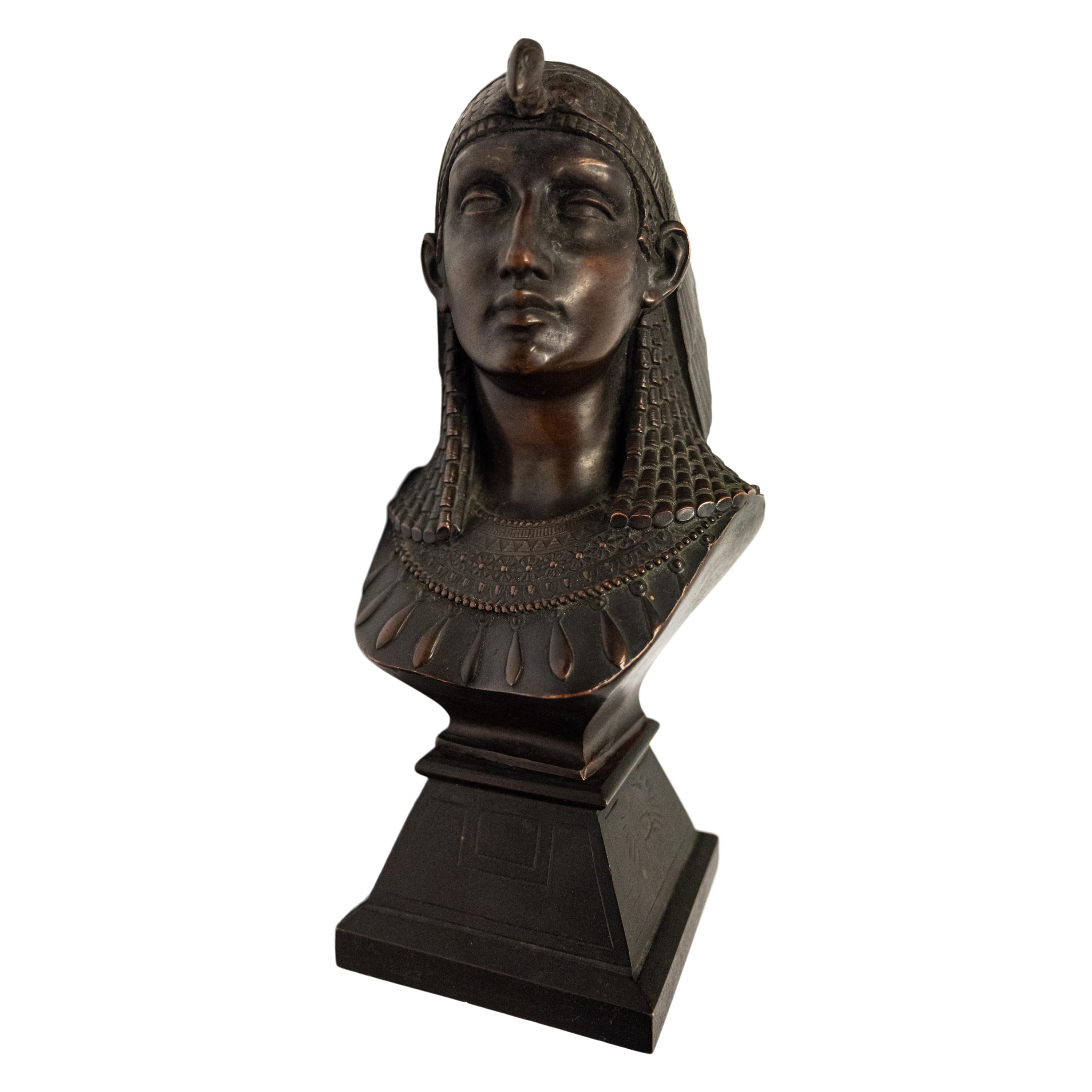 Antique French Escultura de busto de bronce de renacimiento egipcio Estatua 