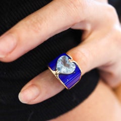 PAUL BINDER 1970 Bague de cocktail suisse en or jaune 18 carats avec lapis et aigue-marine