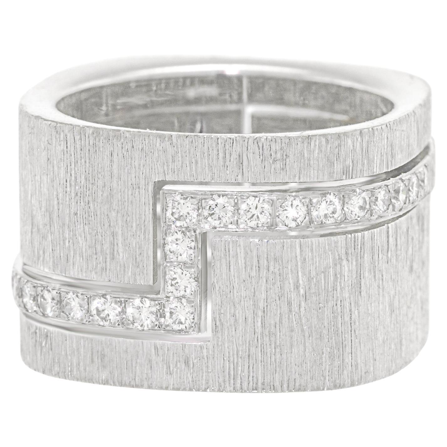 Paul Binder Hyper-Modern Ring