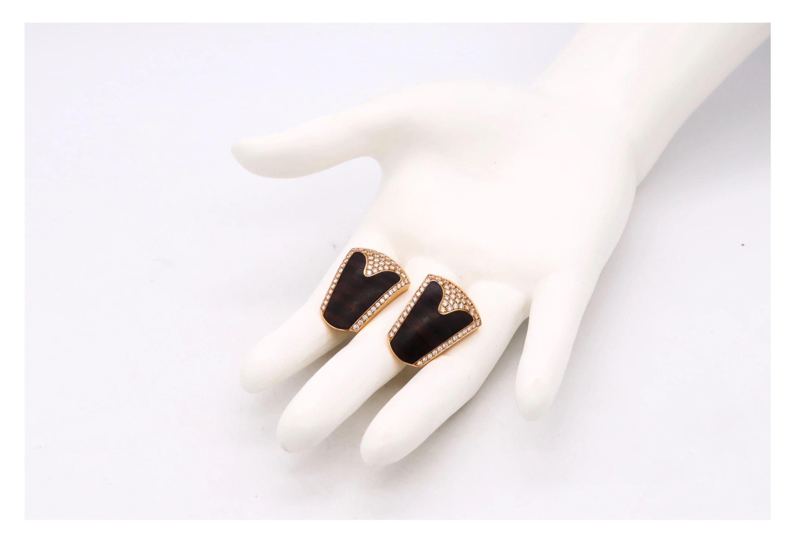 Brilliant Cut Paul Binder Swiss Clips-Earrings 18Kt Yellow Gold with Ebony Wood & Diamonds For Sale