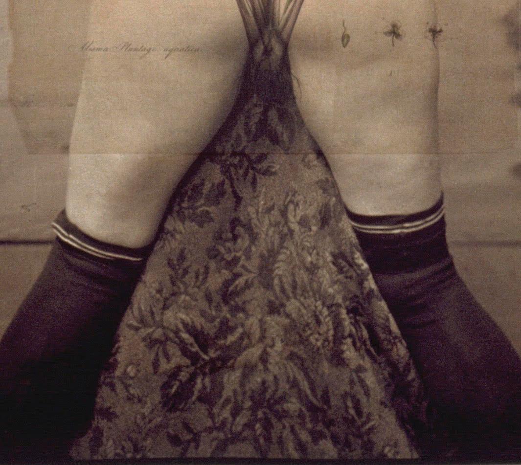 Zeitgenössische sinnliche, erotische Fotografie eines weiblichen Aktes mit historischem Bildmaterial (Abstrakt), Photograph, von Paul Cava
