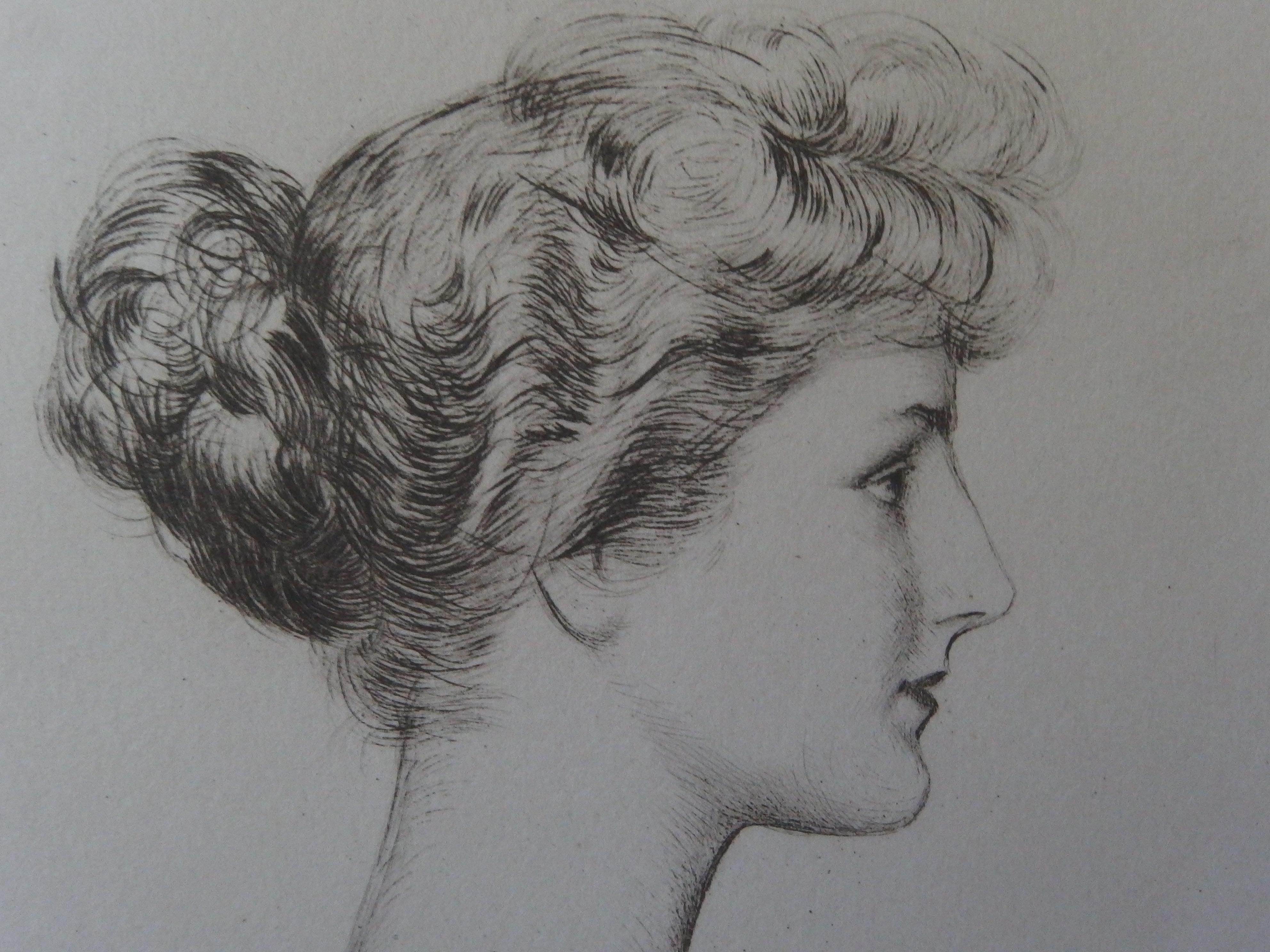 Perfil de mujer elegante - Grabado original, Firma impresa - Portrait Print Gris de Paul César Helleu