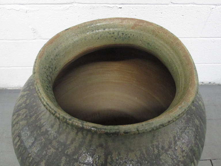 Mid-Century Modern Paul Chaleff Large-Scale Stoneware Planter For Sale