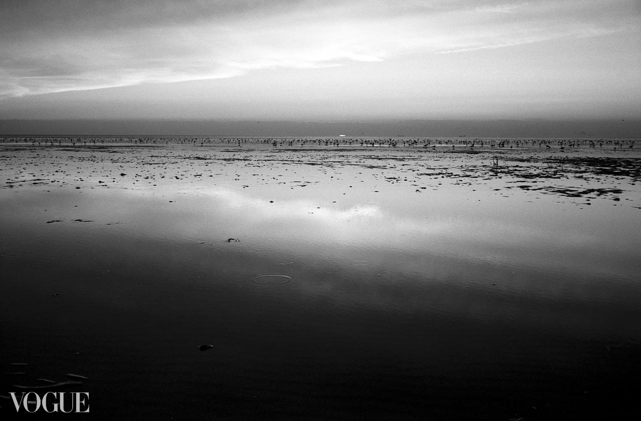 Paul Cooklin Black and White Photograph - Edition 2/10 - Calm, Heacham Beach, King's Lynn, Silver Gelatin Photograph