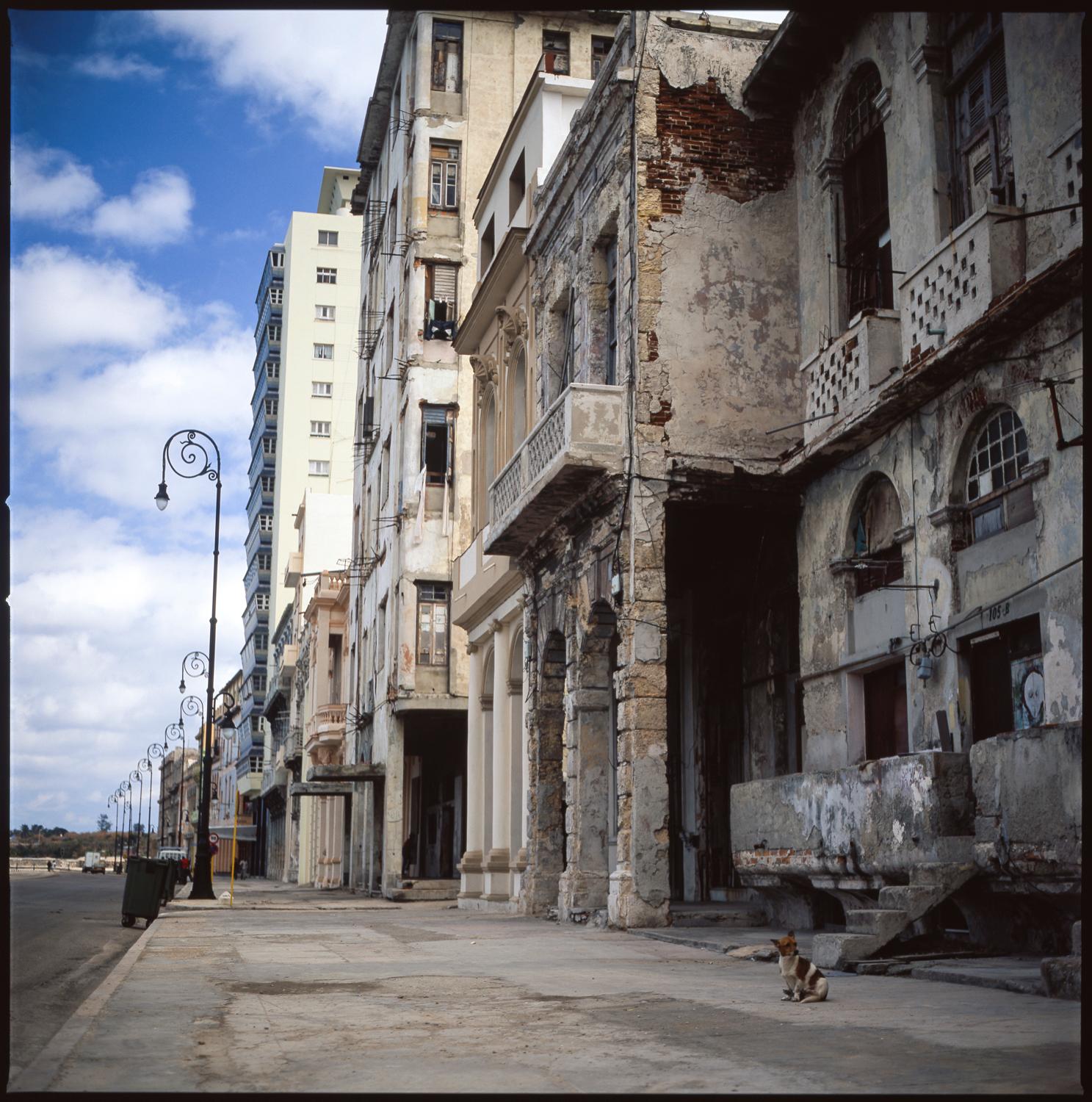 Edizione 1/10 - Porto di Malecon, L'Avana, Cuba, fotografia di tipo C.