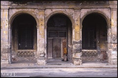 Edition 1/10 - Old Man, Old Building, Old Havana, Cuba , C-Type-Fotografie