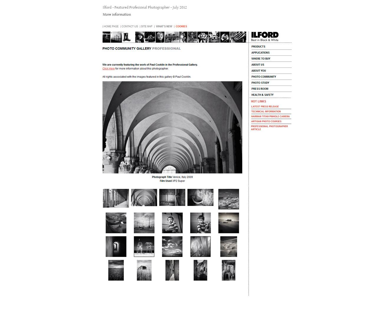 Edition 3/10 - Dalmatinischer Hund auf Balcony, Havanna, Kuba, C- Typfotografie im Angebot 2