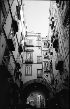 Facciata del cortile, Napoli, Italia Stampa, 2019