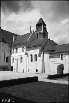 Edizione 2/10 - Il cortile dell'Abbazia di Fontevraud, Chinon, Francia Stampa