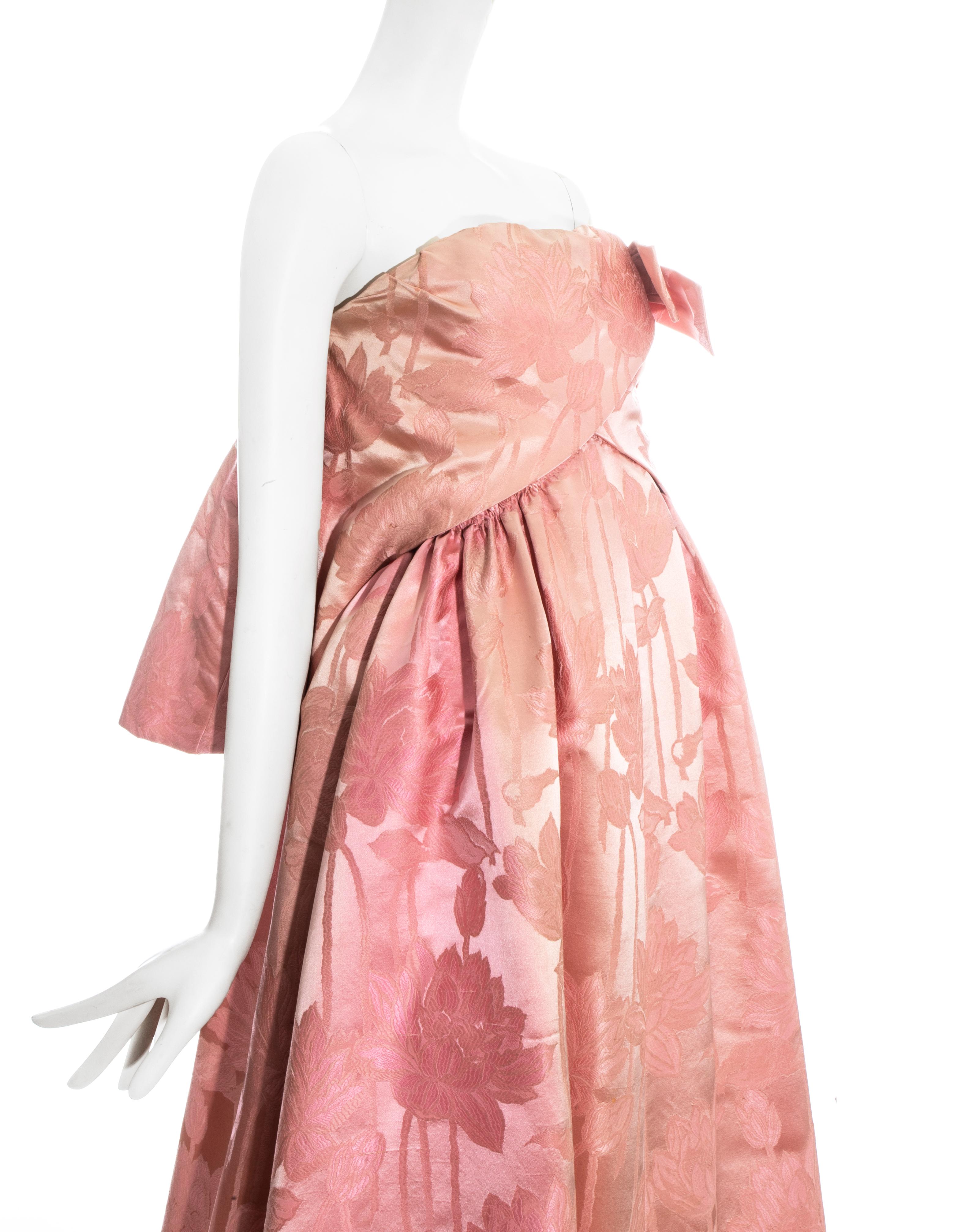 Jean Paul Daunay Couture Abendkleid aus rosa Seidenbrokat, ca. 1960 im Zustand „Gut“ im Angebot in London, GB