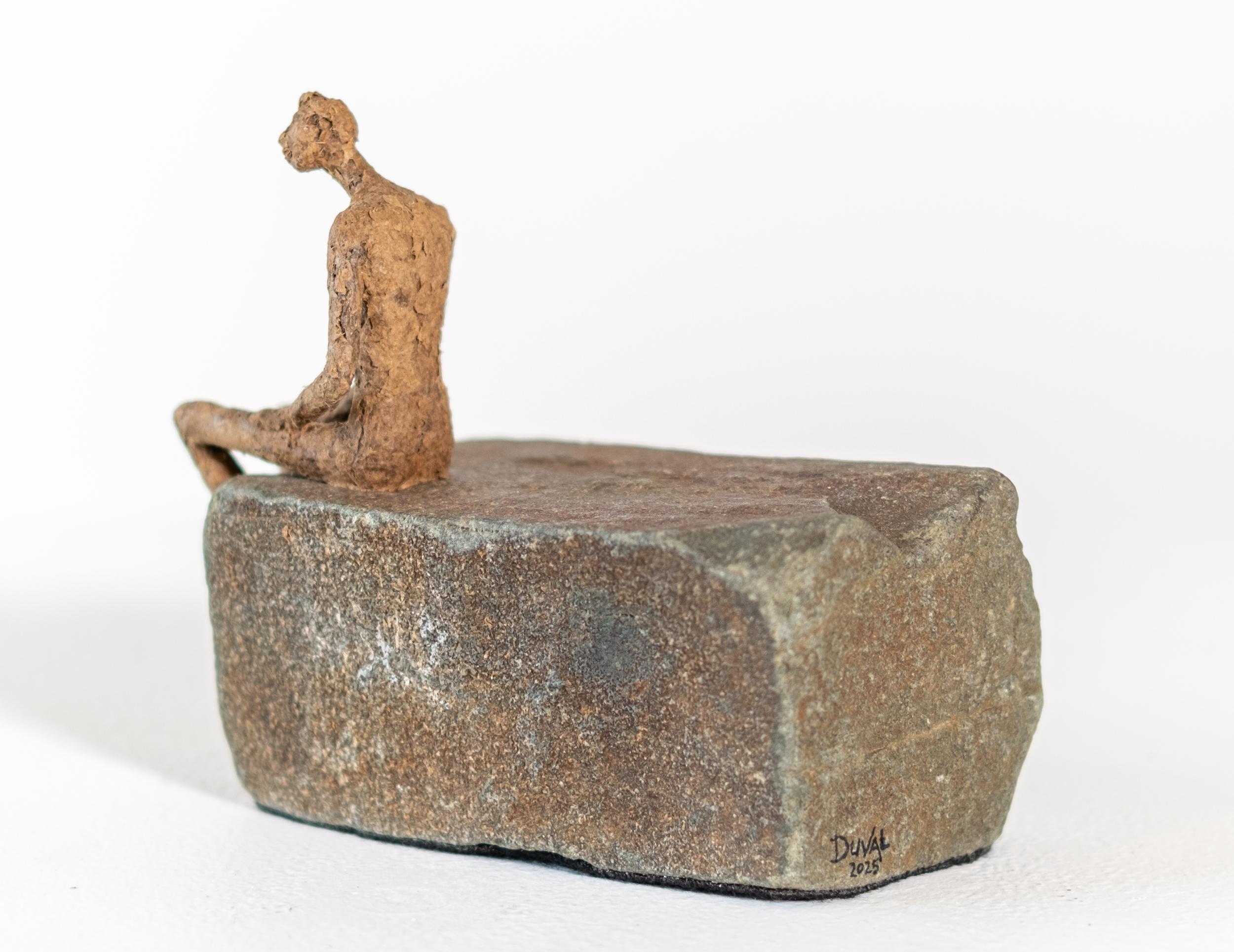 Esta escultura figurativa contemporánea de sobremesa es obra de Paul Duval.

Esta encantadora serie de esculturas contemporáneas de interior muestra la habilidad del artista quebequés Paul Duval para captar la 