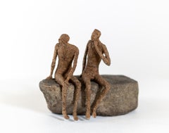 Les Curieux (The Curious) - contemporary, figurative, paper Mache sculpture