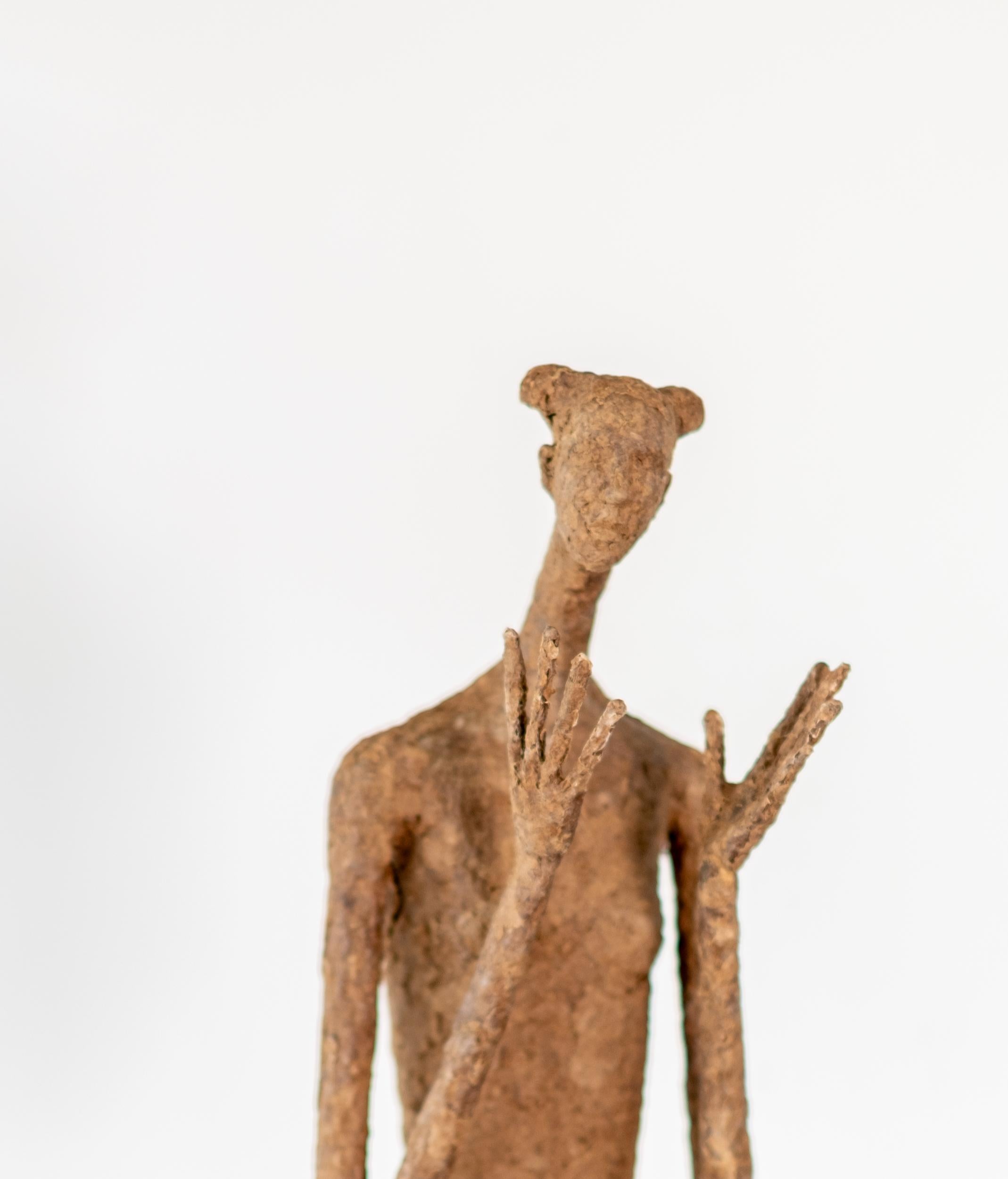 Marie-Louise - escultura contemporánea, texturizada, femenina, figurativa, de papel Maché 6