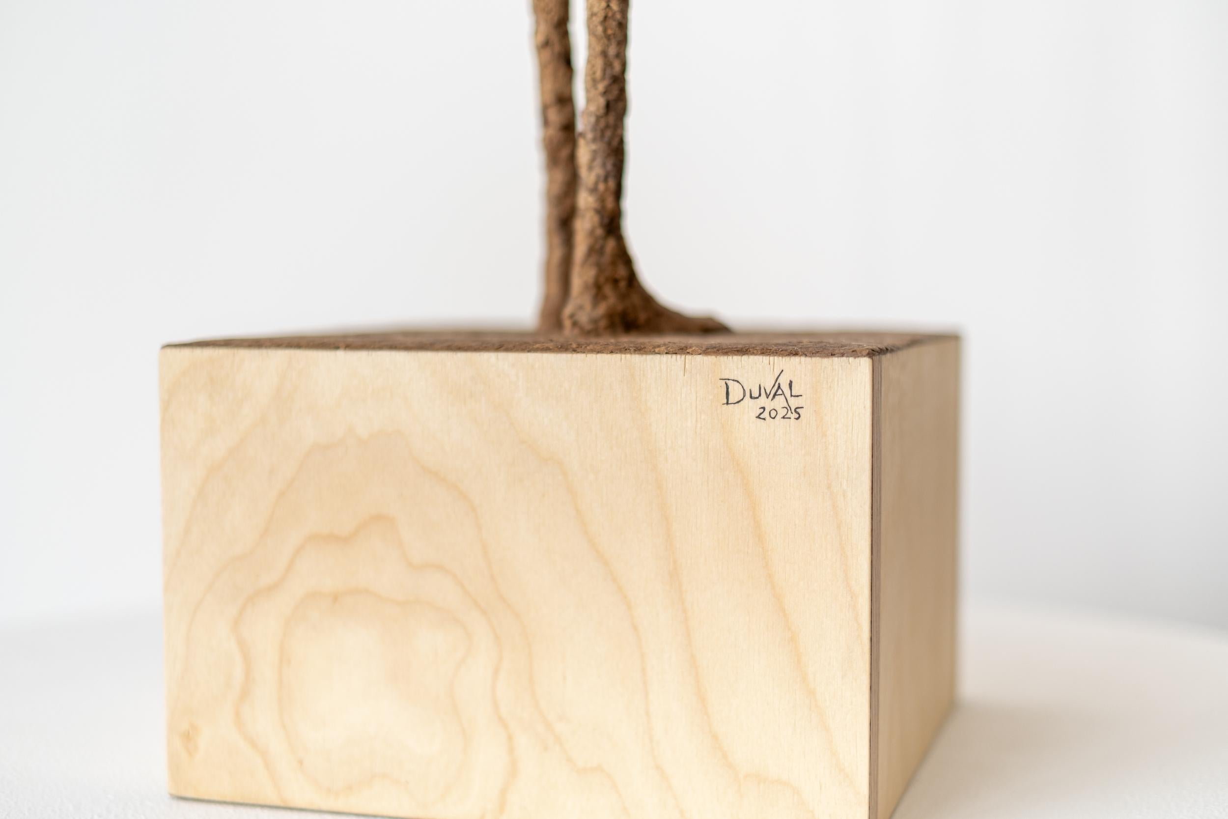 Esta escultura figurativa contemporánea de sobremesa es obra de Paul Duval.

Esta encantadora serie de esculturas de interior muestra la habilidad del artista quebequés Paul Duval para captar la 